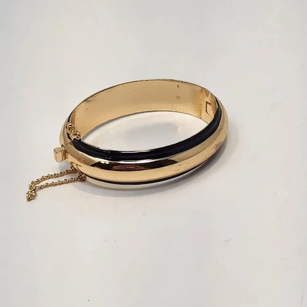 Gold Tone Black Enamel Oval Hinge Chunky Bracelet Safety Chain Clasp Retro